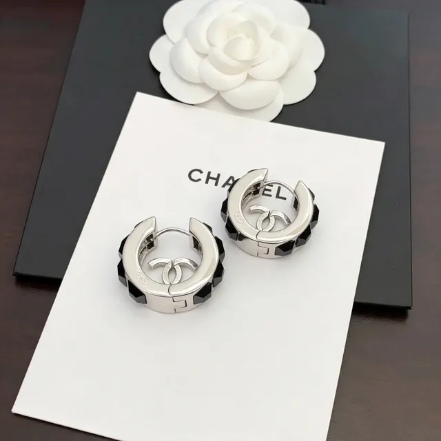 Chanel Boucles d'oreilles Argent Noir Créole à Bisagra Pierres Facettées 9