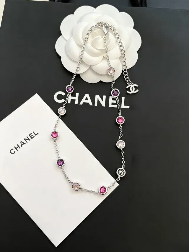 Chanel Silver Pink Chain Round Bezel-Set And Magenta Stones Necklace 8