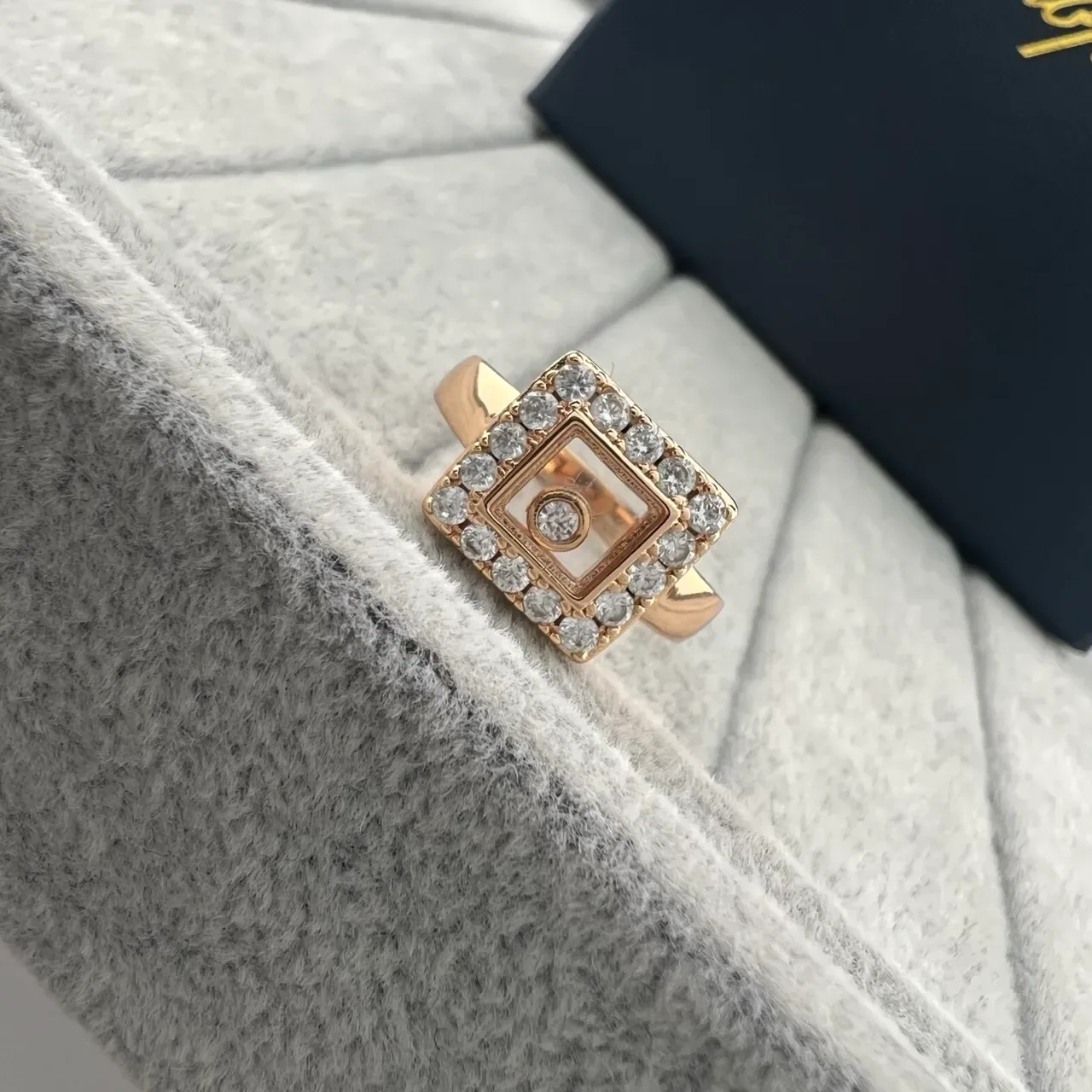 Chopard Happy Diamonds مربع Pavé خاتم الماس 3