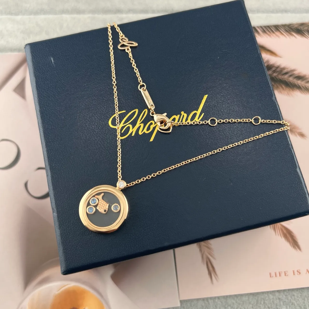 Chopard Happy Fish Colgante de Locket Rotante con Motif en Oro Negro 4