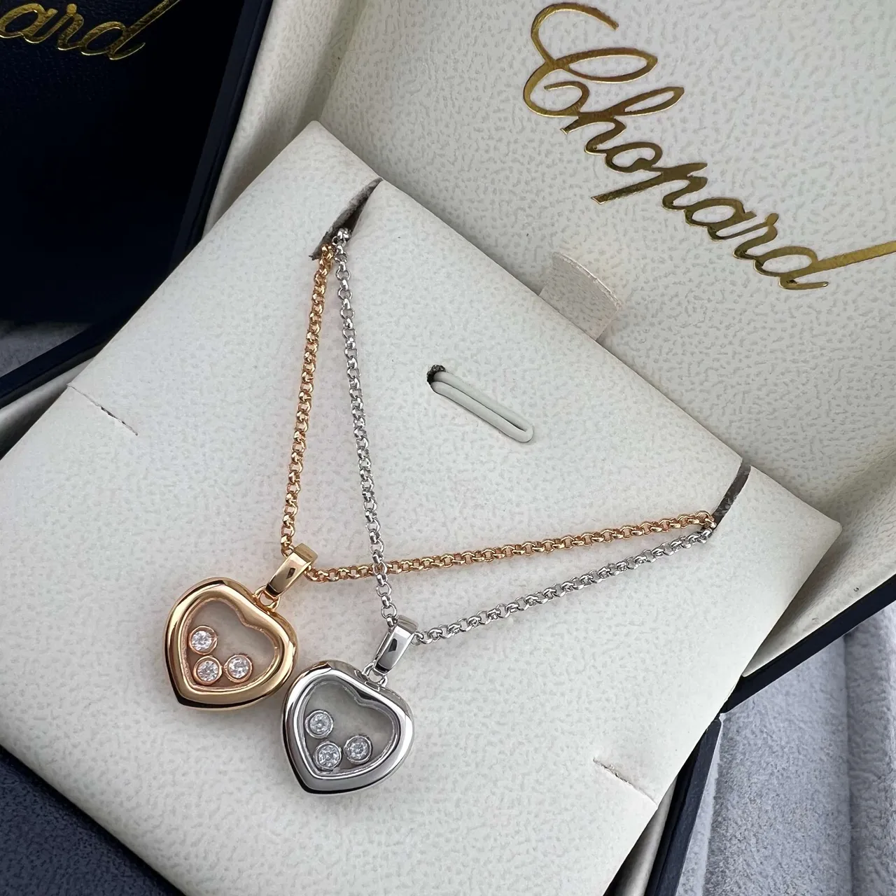 Chopard Happy Hearts Heart-Shaped Floating Diamond Pendant Necklaces 5