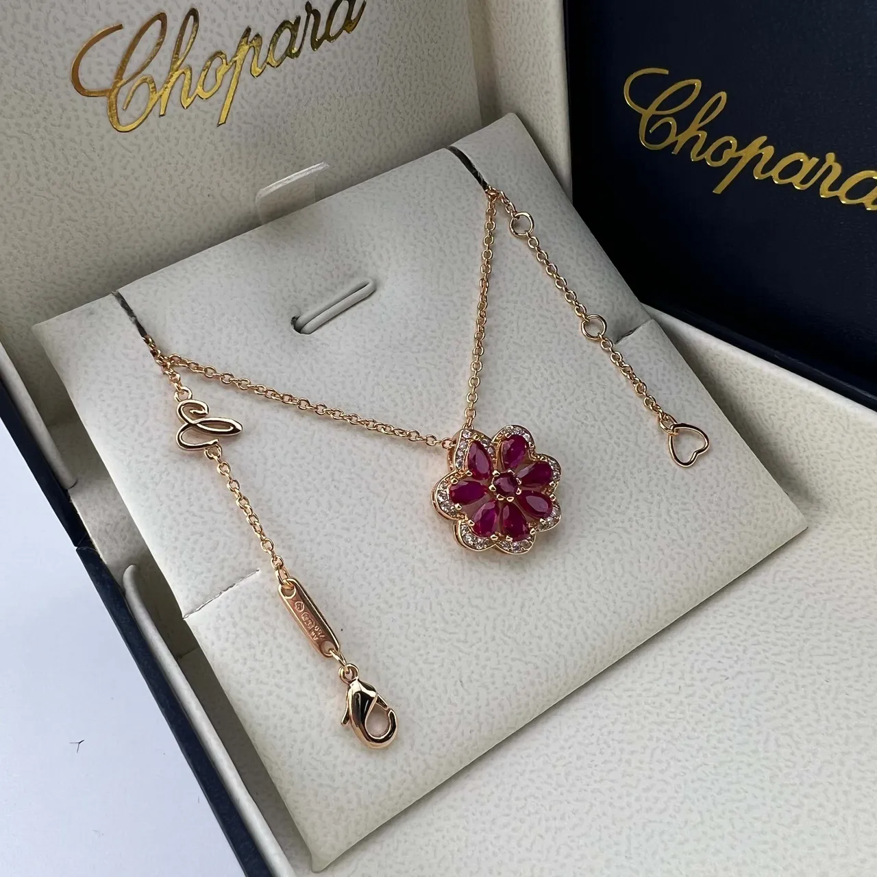 Chopard Red Gold Colgante con forma de flor Pavé-Set Halo 6