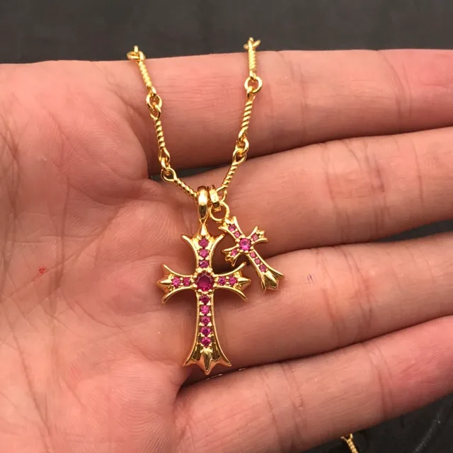 Chrome Hearts क्रॉस सुनहरी गुलाबी मुड़ी रस्सी श्रृंखला दोहरी लटकन माला 5