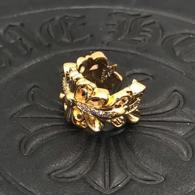 Chrome Hearts 花朵十字架 Pavé 金戒指 7