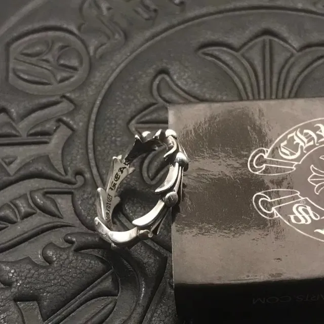 Chrome Hearts Gothic Leaf Ring Silver Black Ornamental Ring 4