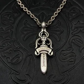 Chrome Hearts दिल तलवार उत्कीर्ण चांदी हार