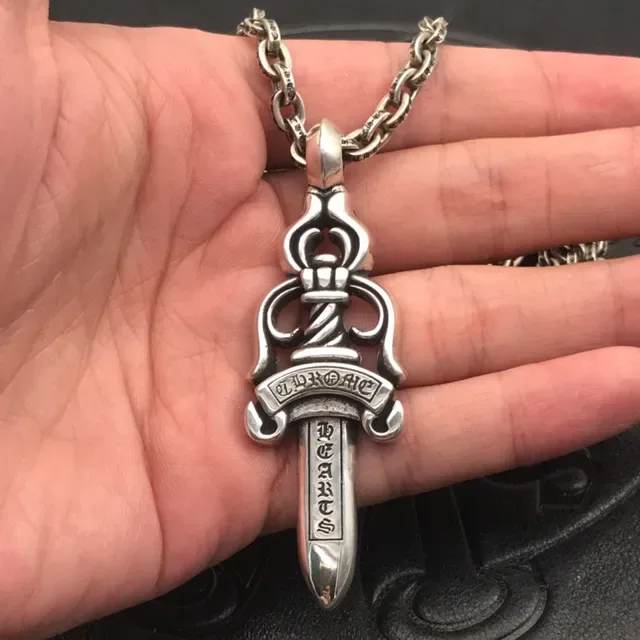 Chrome Hearts दिल तलवार उत्कीर्ण चांदी हार 5