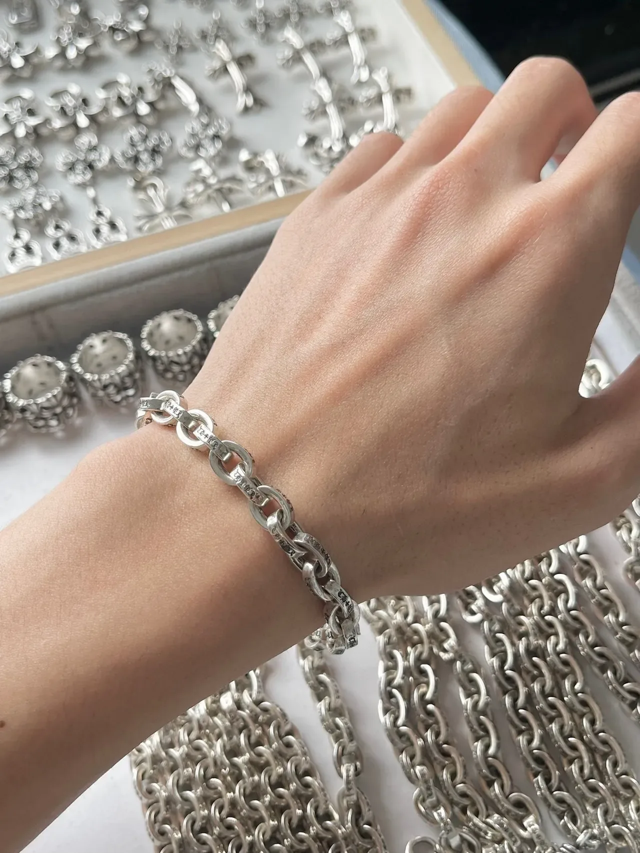 Chrome Hearts Silver Black Heavy Curb-Link Engraved Cross And Heart Motifs Bracelet 3