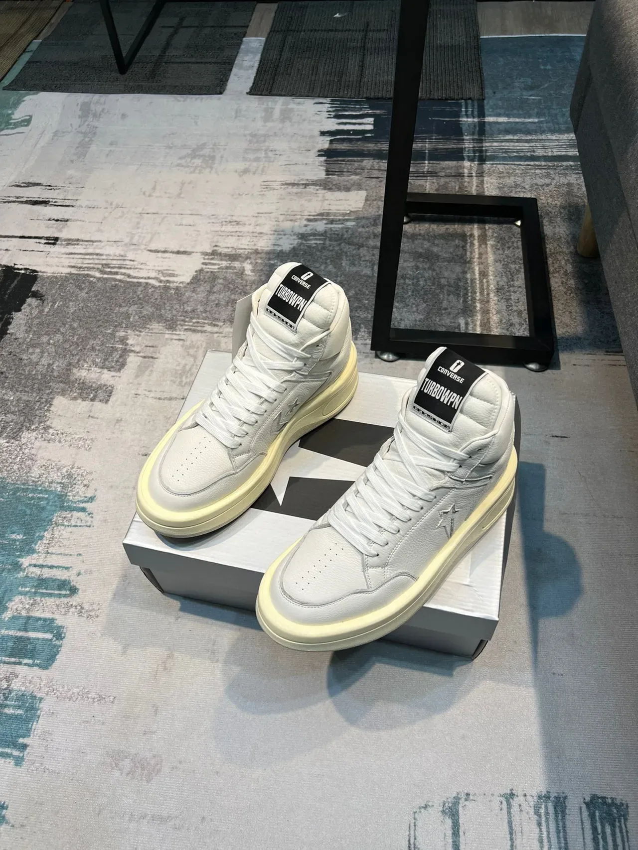 Converse Blanc Beige High-Top Cuir Basket Lifestyle 5