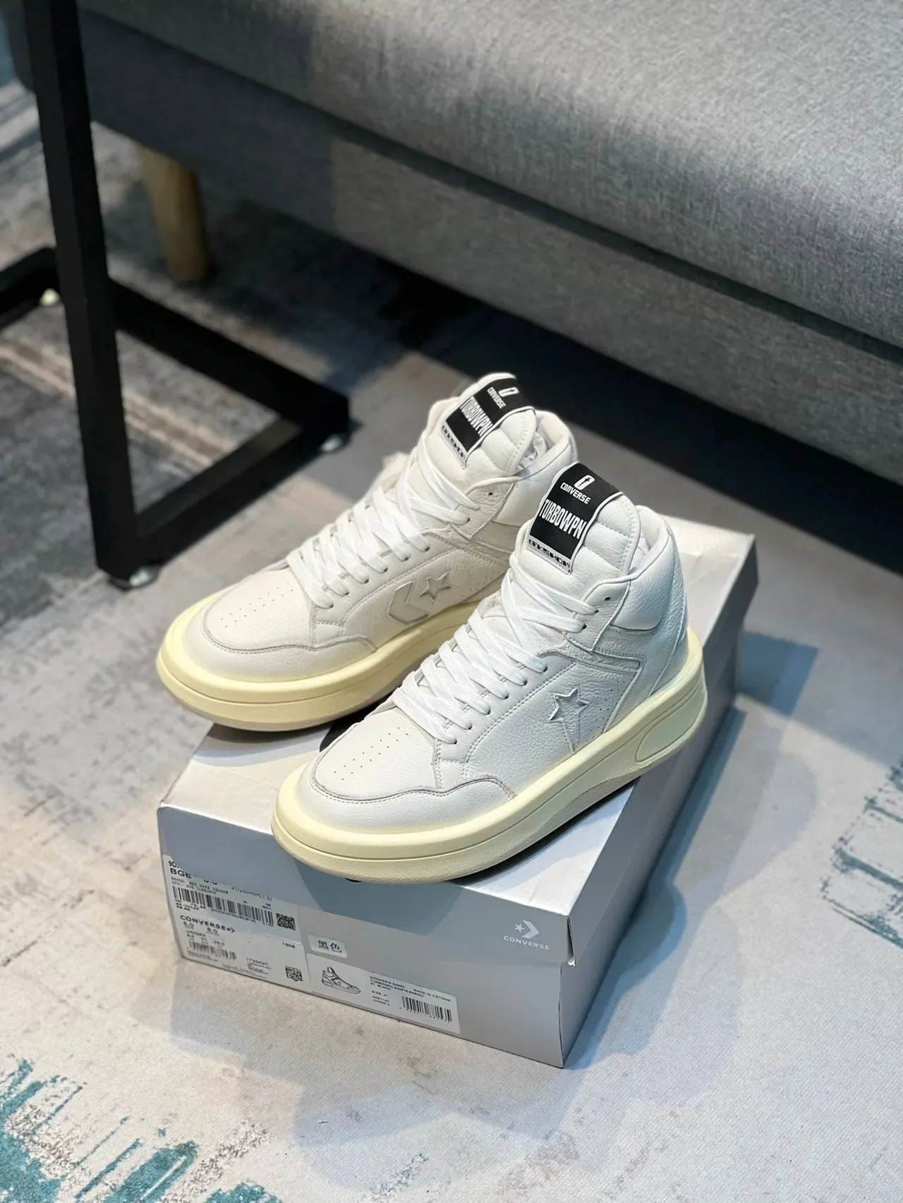 Converse Blanc Beige High-Top Cuir Basket Lifestyle 7