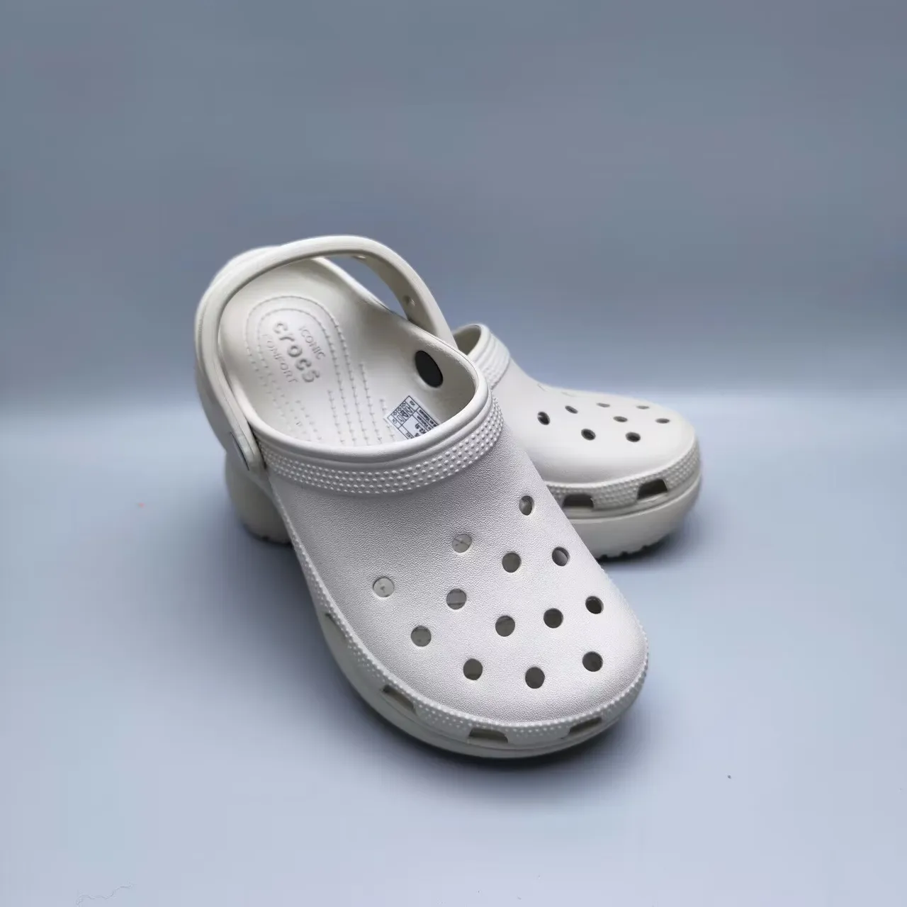Crocs Classic Clog Beige Clogs 7