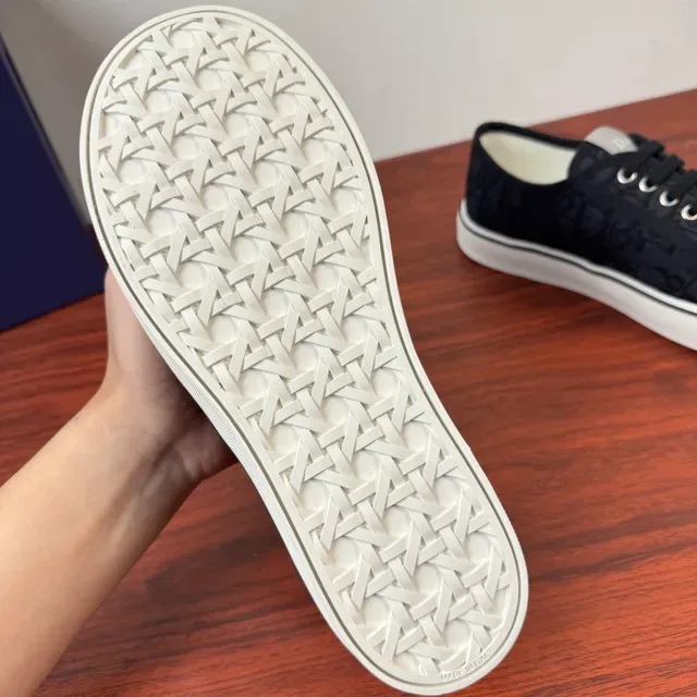 Dior B22 Noir Blanc monogramé jacquard partie supérieure semelle plate style vulcanisé style de vie sneakers 9