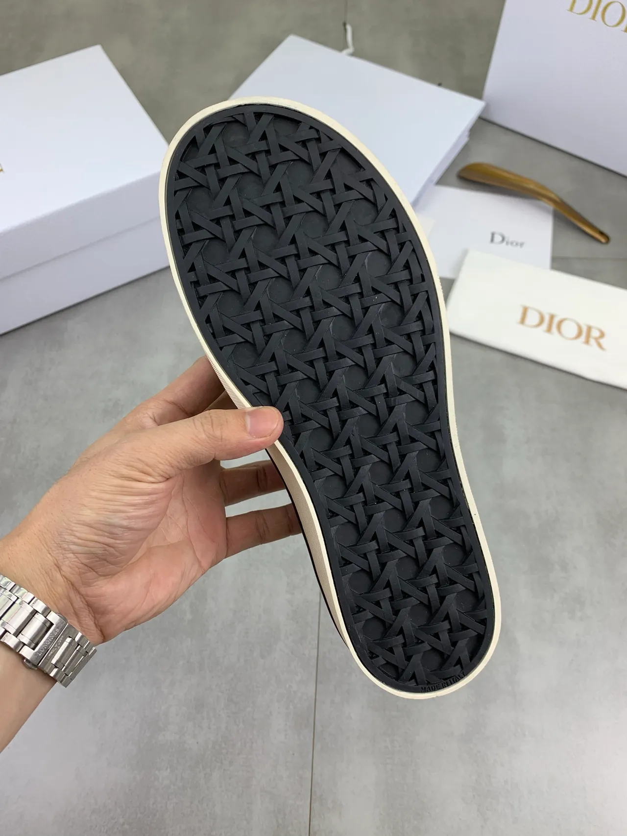 Dior B23 بيج أسود مونوجرام قماش تطريز سكريبت لوفر 3
