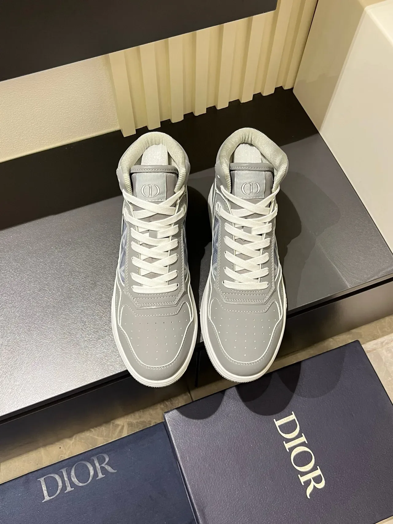 Dior B23 Gray Oblique Jacquard High-Top Lifestyle Sneakers 2