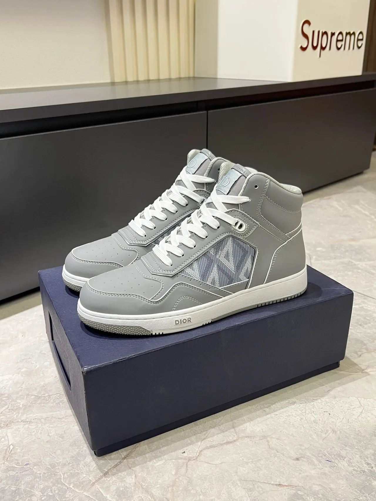Dior B23 Gray Oblique Jacquard High-Top Lifestyle Sneakers 4