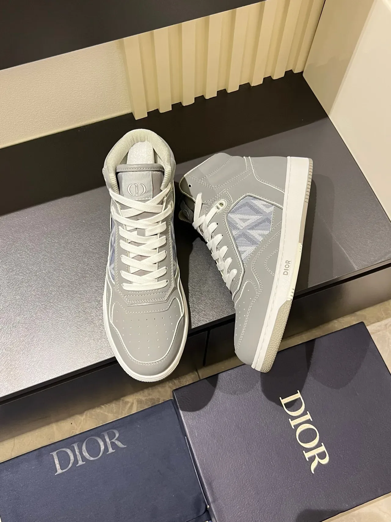 Dior B23 Gray Oblique Jacquard High-Top Lifestyle Sneakers 5