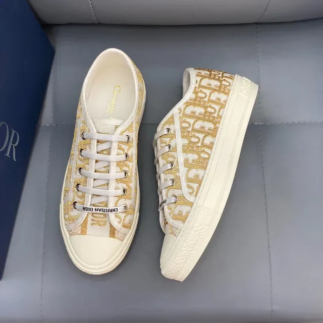 ديور B23 Monogram Print أحذية رياضية أسلوب حياة بيج وذهبي 4