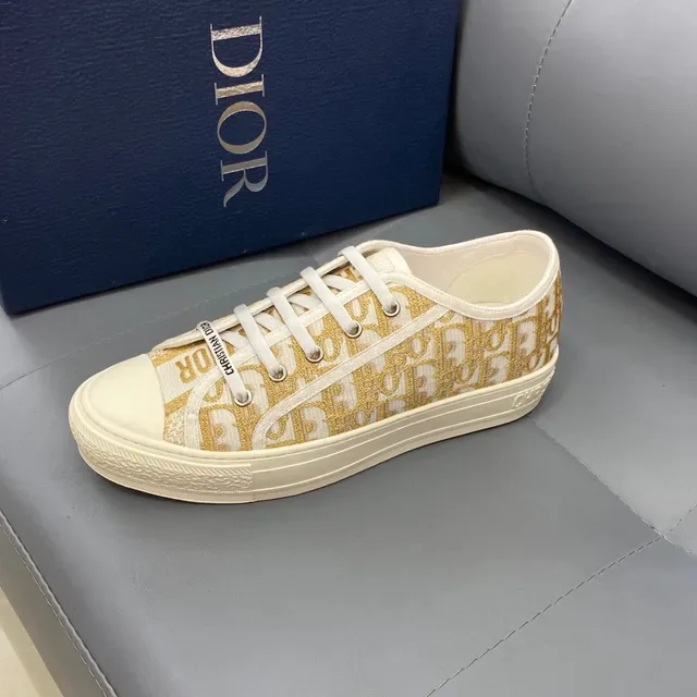 ديور B23 Monogram Print أحذية رياضية أسلوب حياة بيج وذهبي 5