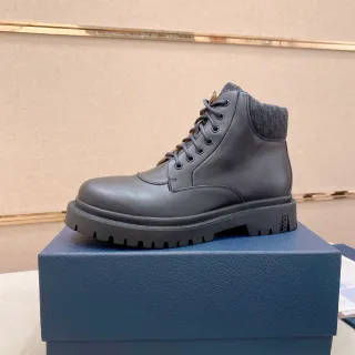 Dior B27 चारकोल चमड़ा लेस-अप एंकल बूट
