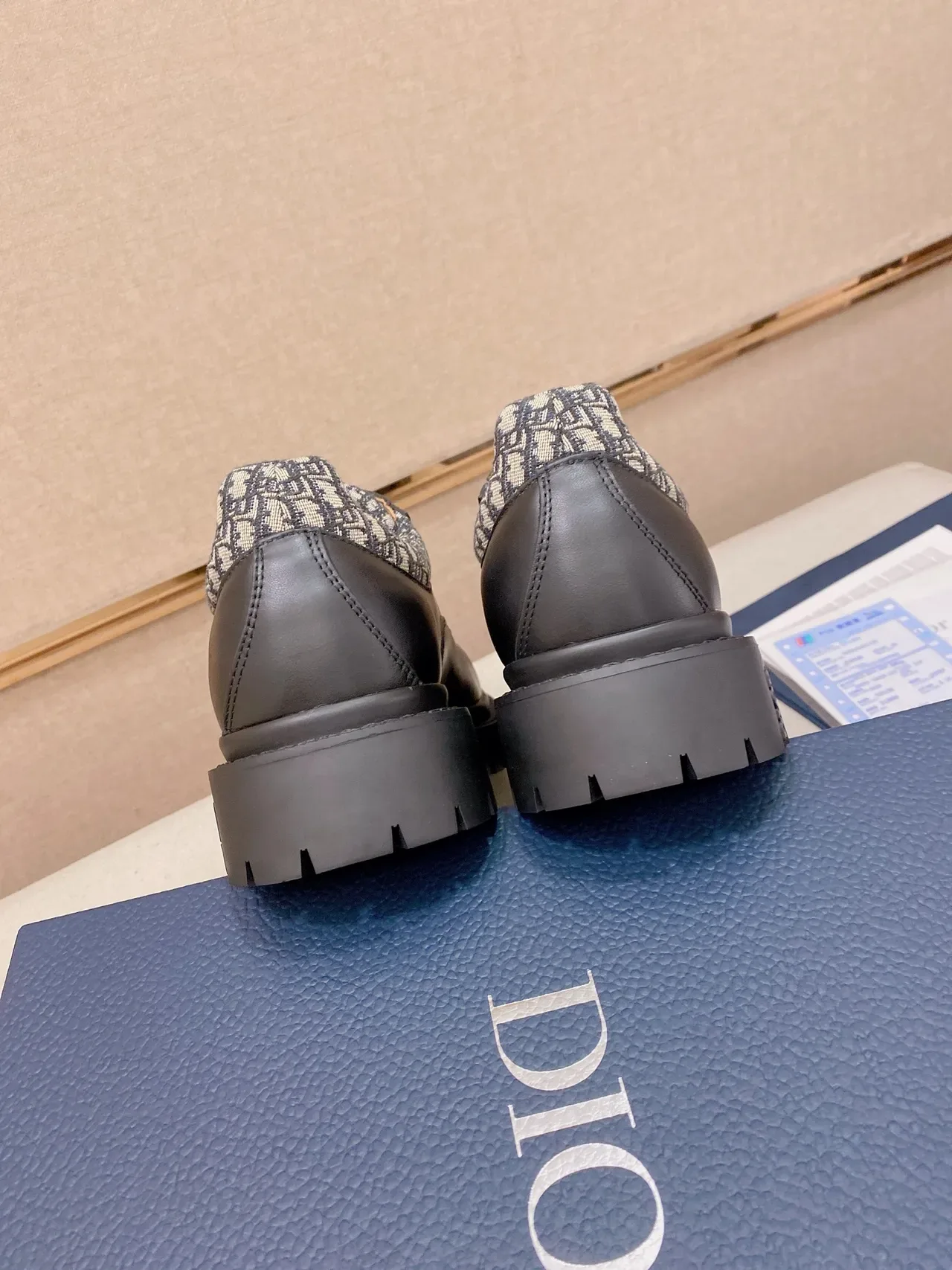 Dior B27 Gray Beige Matte Leather Upper Chunky Lug Sole Oxford Shoes 3