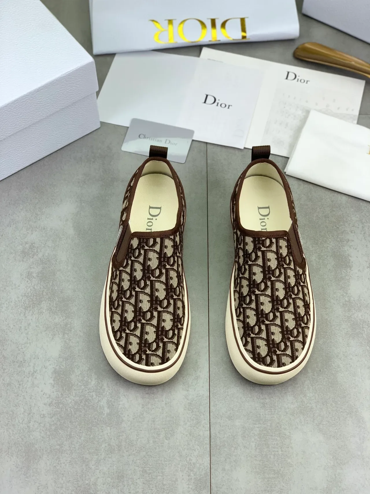 Dior米色棕色印花帆布懒人鞋生活休闲鞋 4