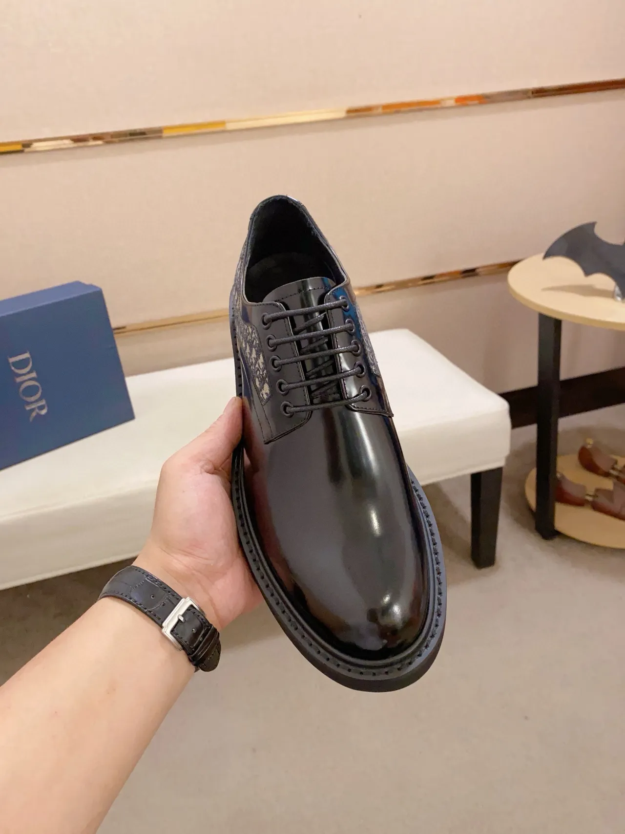Dior কালো বেইজ পালিশড লেদার তির্যক মনোগ্রাম সাইড প্যানেল অক্সফোর্ড জুতা 5