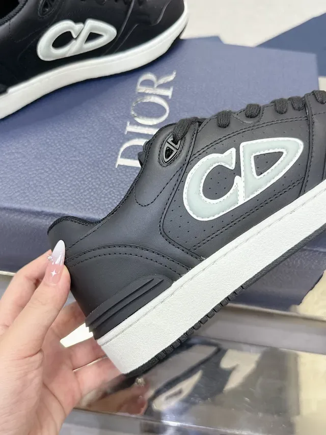 Dior حذاء رياضي لايف ستايل أسود أبيض جلد علوي midsole متعارض 5