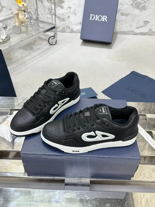 Dior حذاء رياضي لايف ستايل أسود أبيض جلد علوي midsole متعارض 8