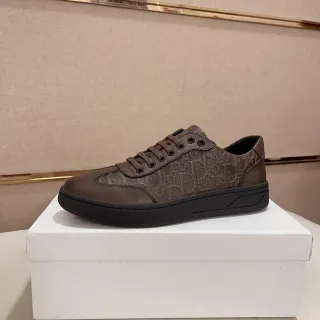 Dior Sneakers Lifestyle Marron Noir Cuir Monogramme Système de Lacets Tonal