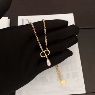 Dior CD Logo Collier de perles avec goutte