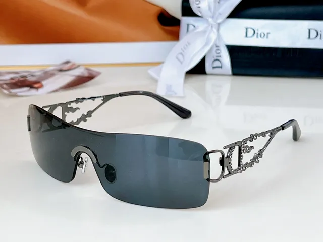 Dior óculos de sol dourado marrom estilo escudo sem aro 4