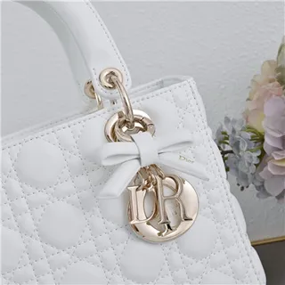 Dior Lady Dior বেইজ কোয়িল্টেড ক্যানেজ টপ-হ্যান্ডেল টোট ব্যাগ 9