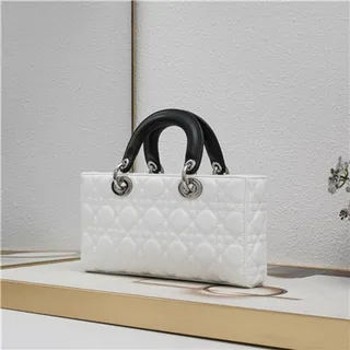 Dior Lady Dior حقيبة توت أبيض مقلمة بحبال علوية 6