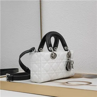 Dior Lady Dior حقيبة توت أبيض مقلمة بحبال علوية 12