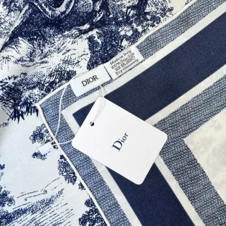 Dior Bleu Marine et Crème Toile Impression d'Éléphant Écharpe de Soie