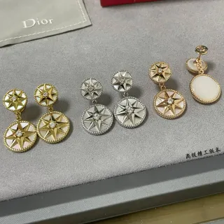 Dior Rose des Vents أقراط نجمية مزدوجة القطرات