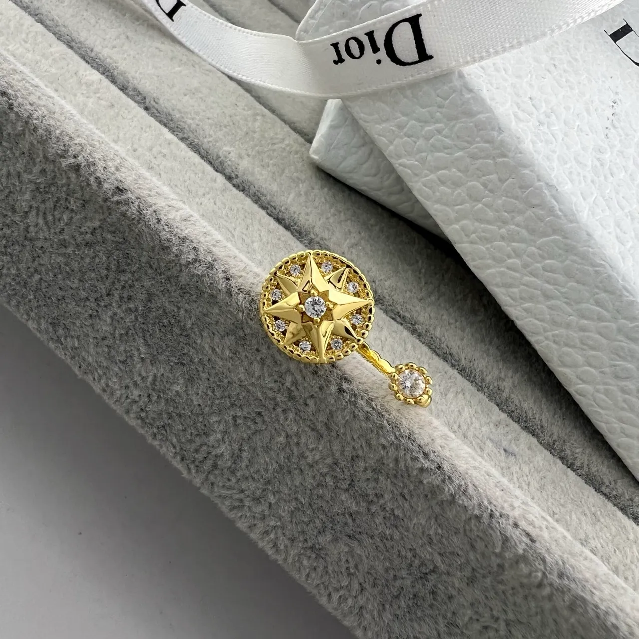 Dior Rose des Vents Ouro Prata Punho Aberto Motivo Bússola Estrela Anel 3