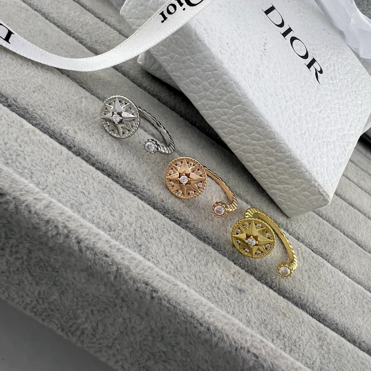 Dior Rose des Vents Ouro Prata Punho Aberto Motivo Bússola Estrela Anel 6