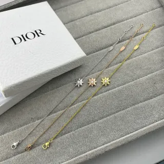 Dior Rose des Vents 银金 星形吊坠 单一中央宝石 手链