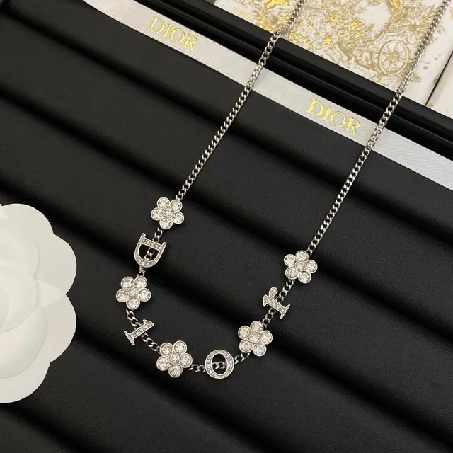 Collier Dior Chaîne Curb Argent Blanc Pave Cristal Fleurs de Camélia 6