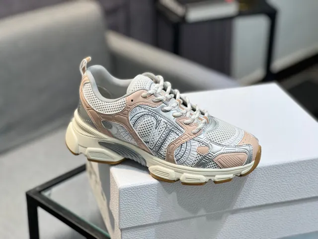 Dior White Beige Layered Mesh And Synthetic Construction Sculpted Side Logo Chunky Sneakers 8