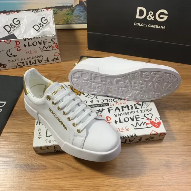 Dolce & Gabbana Zapatillas Lifestyle Blancas Doradas de Cuero con Hardware 7
