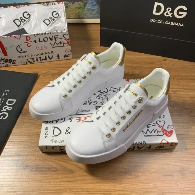 Dolce & Gabbana Zapatillas Lifestyle Blancas Doradas de Cuero con Hardware 8