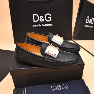 Dolce & Gabbana 黑色金色压纹皮革金属徽章乐福鞋