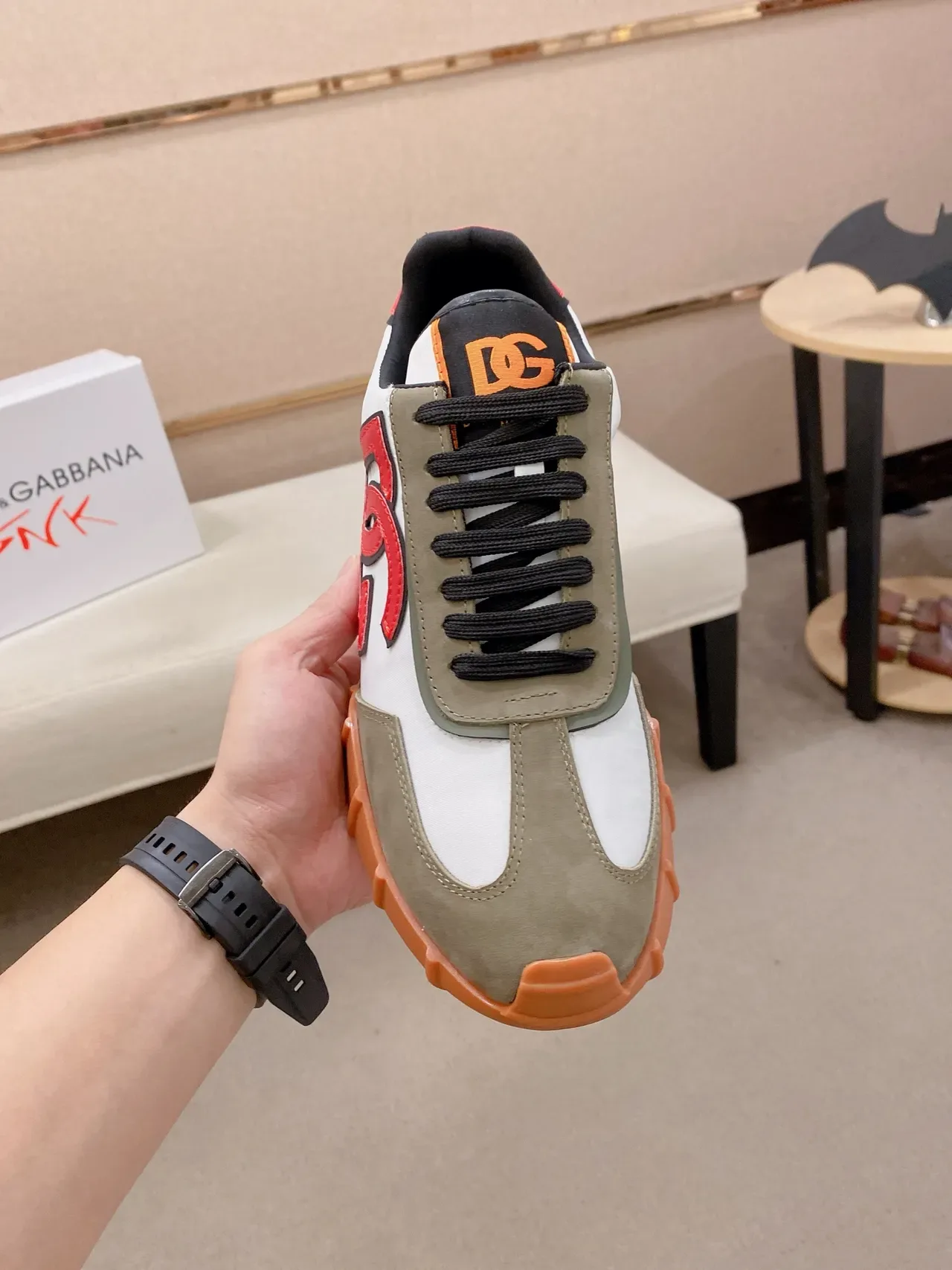 Dolce & Gabbana DG Logo 白橄榄红橙生活运动鞋 5