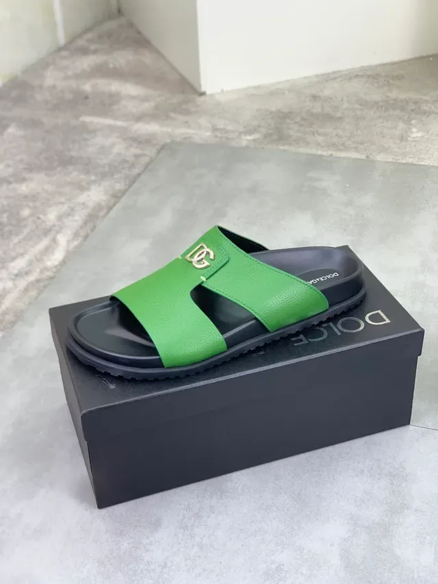 Dolce & Gabbana Sandálias Slide de Couro Verde DG Logo 4