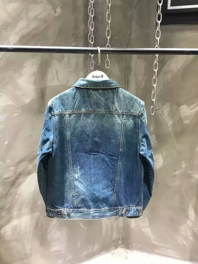 DSQUARED2 破损肘部补丁牛仔夹克 3