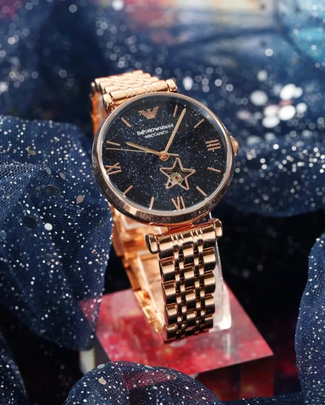 Emporio Armani যান্ত্রিক তারাচ্ছন্ন নীল ডায়াল গোলাপি সোনার টোন Quartz ঘড়ি 4