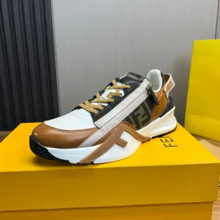 Fendi First सफेद भूरे लेयर्ड लेदर और मोनोग्राम फैब्रिक साइड जिपर क्लोजर चंकी स्नीकर
