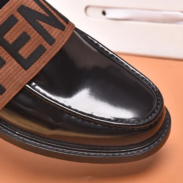 Fendi Mocassim Preto Marrom Couro Patentado Brilhante Cinto Elástico Logo 2